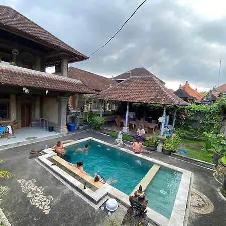 Budi Guest House
